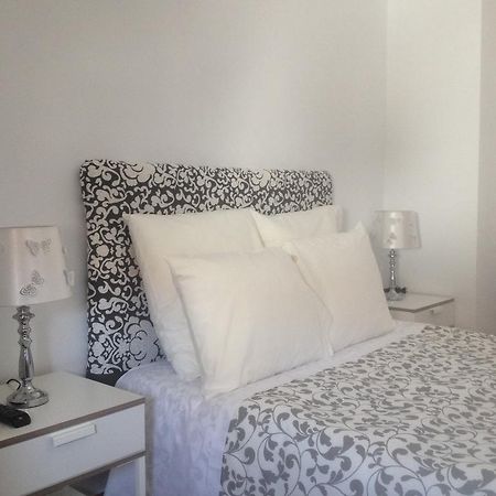 Hostal Montilla Sotogrande Torreguadiaro Exterior foto